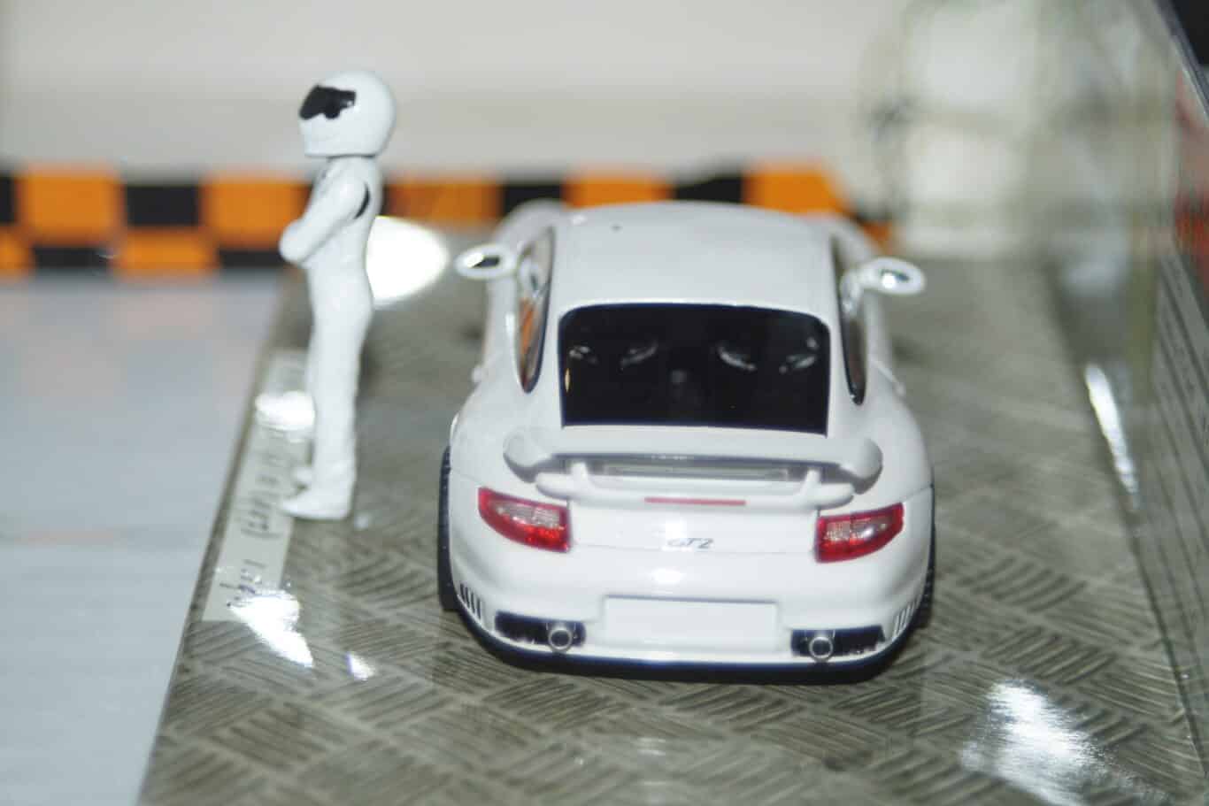 Minichamps Porsche 911 GT2 (997) White Top Gear 519 436630 1:43