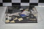 Minichamps BMW Sauber F1 Showcar 2009 R.Kubica 400 090075 in 1:43