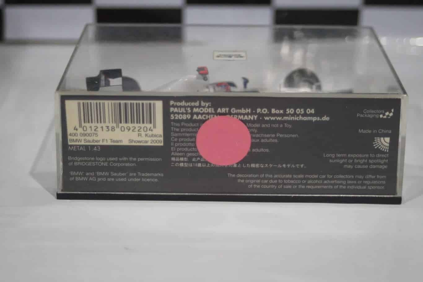 Minichamps BMW Sauber F1 Showcar 2009 R.Kubica 400 090075 in 1:43