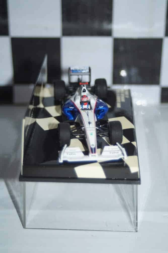 Minichamps BMW Sauber F1 Showcar 2009 R.Kubica 400 090075 in 1:43