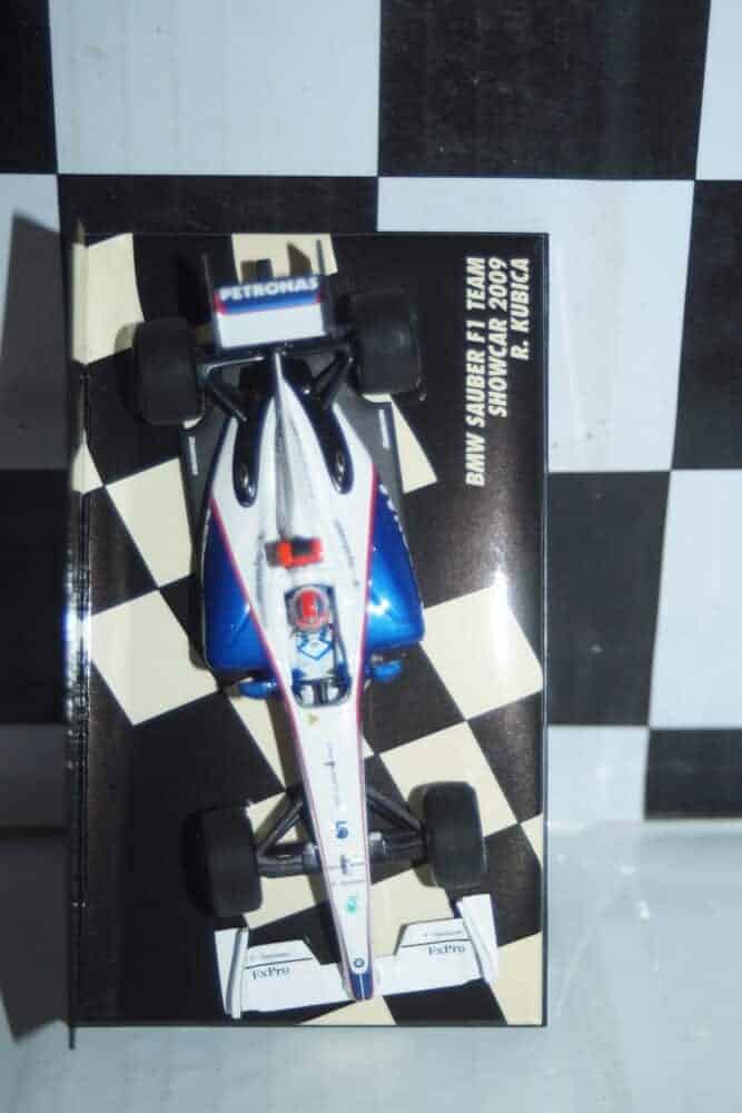 Minichamps BMW Sauber F1 Showcar 2009 R.Kubica 400 090075 in 1:43