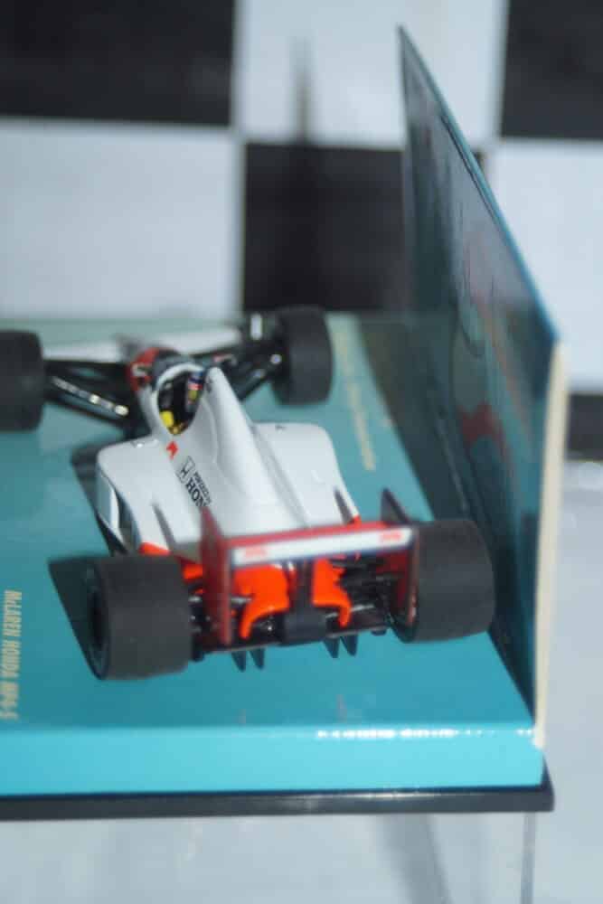 Minichamps Mclaren Honda MP4-5 2002 T.Sato 518 020102 in 1:43