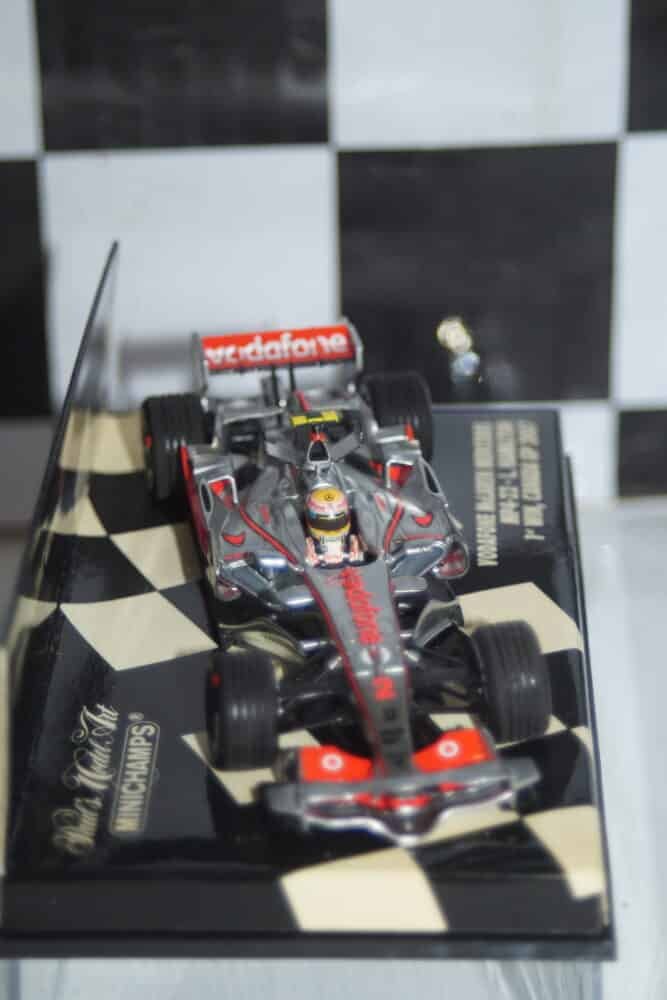 Minichamps mclaren mercedes mp4-22 1st win canada 2007 530 074322 in 1:43
