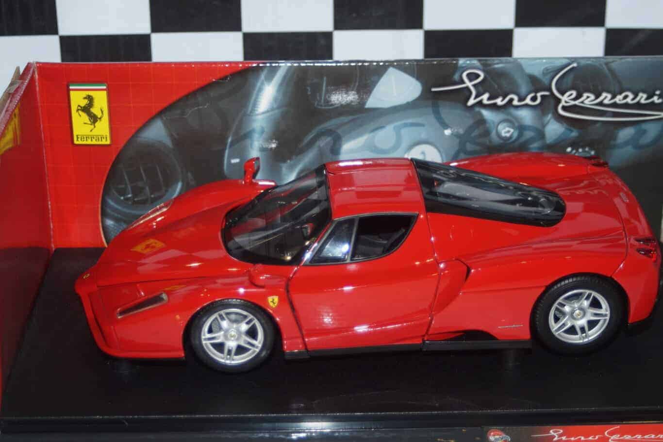 Hotwheels ferrari 599 gtb fiorano red 1:18th p4398