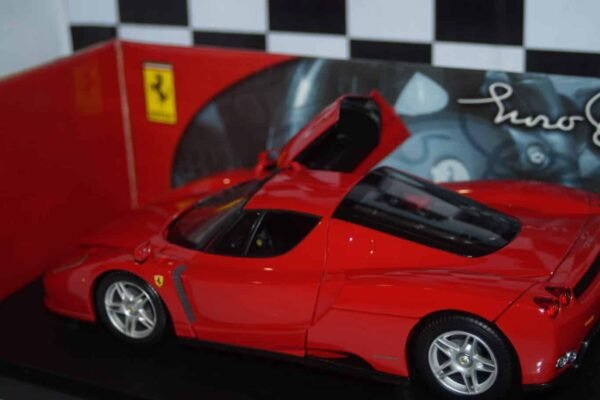 Hotwheels ferrari 599 gtb fiorano red 1:18th p4398