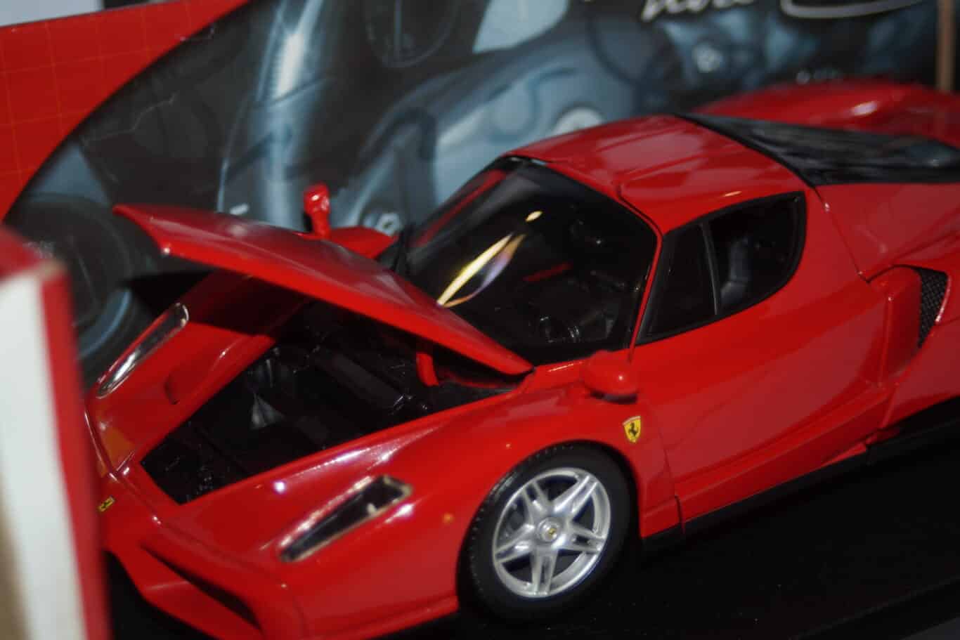 Hotwheels ferrari 599 gtb fiorano red 1:18th p4398