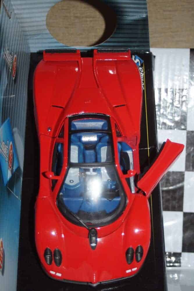 Solido pagani zonda red 1:18 diecast 8172