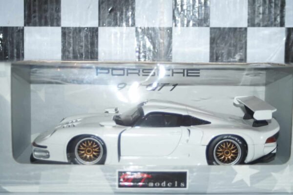 Ut models porsche 911 gt1 1996 white 1:18 scale 180966600