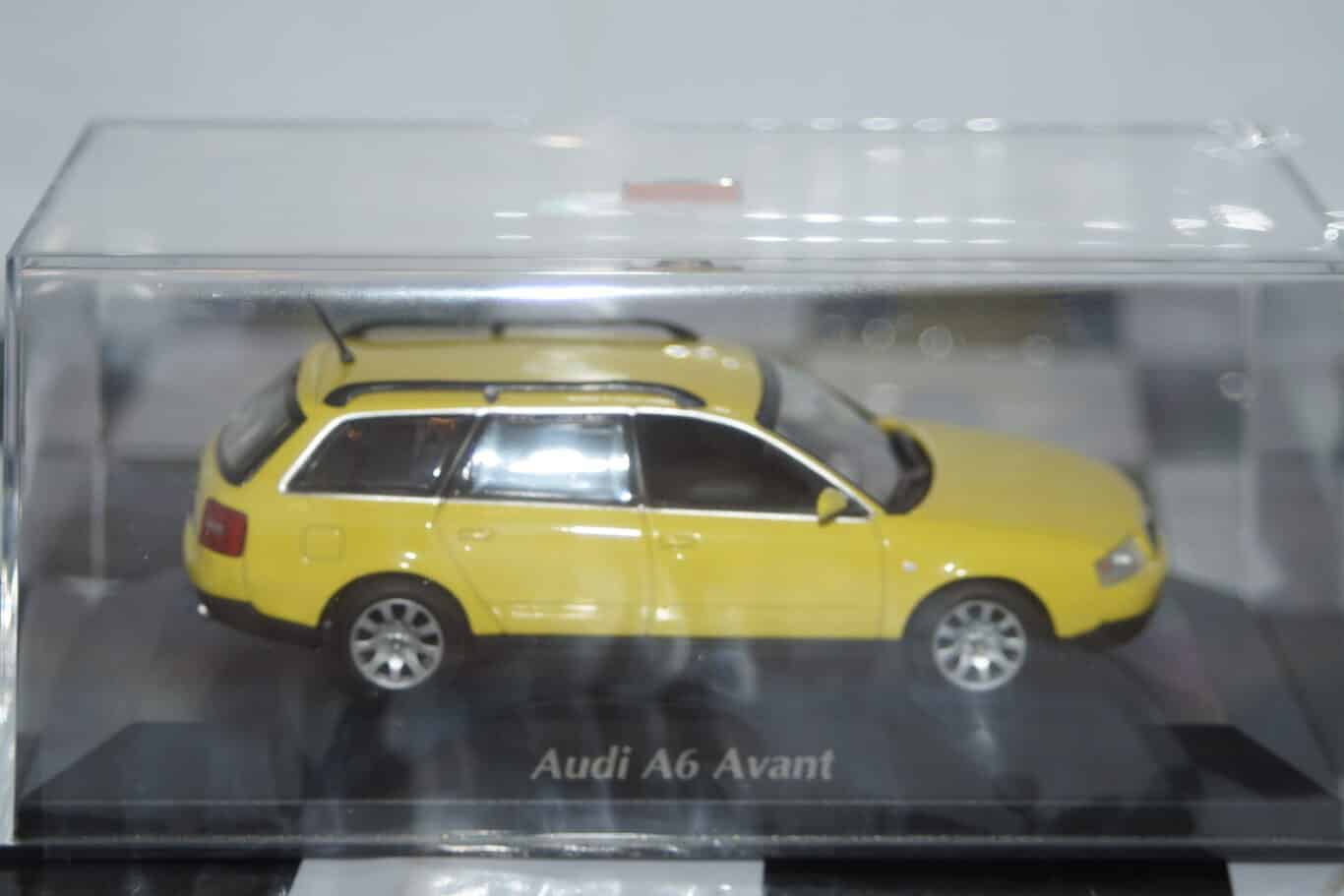 Maxichamps audi rs6 avant blue matallic 2007 minichamps 1:43 940 017211