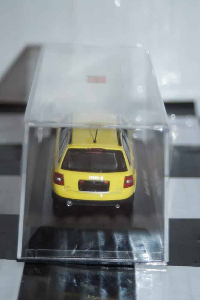 Maxichamps audi rs6 avant blue matallic 2007 minichamps 1:43 940 017211