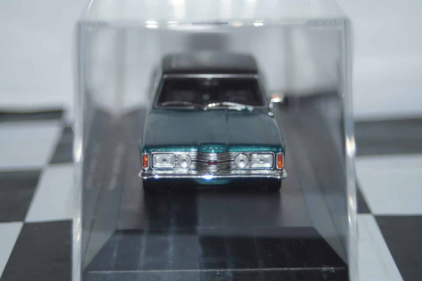 Maxichamps ford focus 1998 green  1:43 940 087001