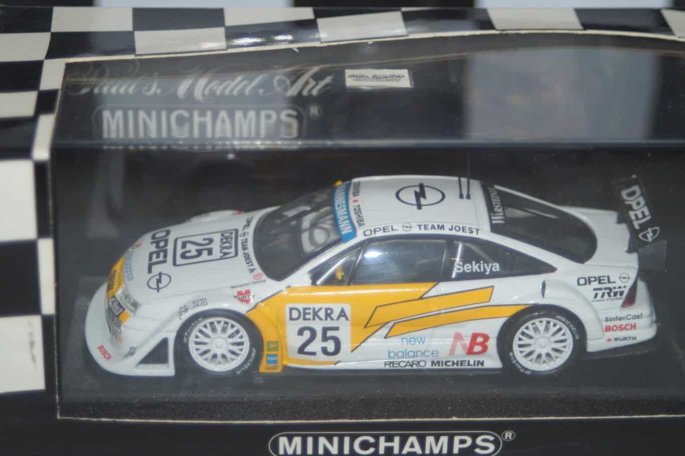 Minichamps opel calibra v6 4x4 1996 m.sekiya 430 964374