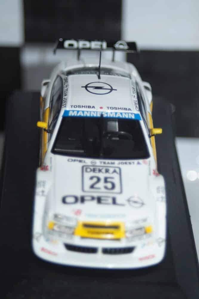 Minichamps opel calibra v6 4x4 1996 m.sekiya 430 964374