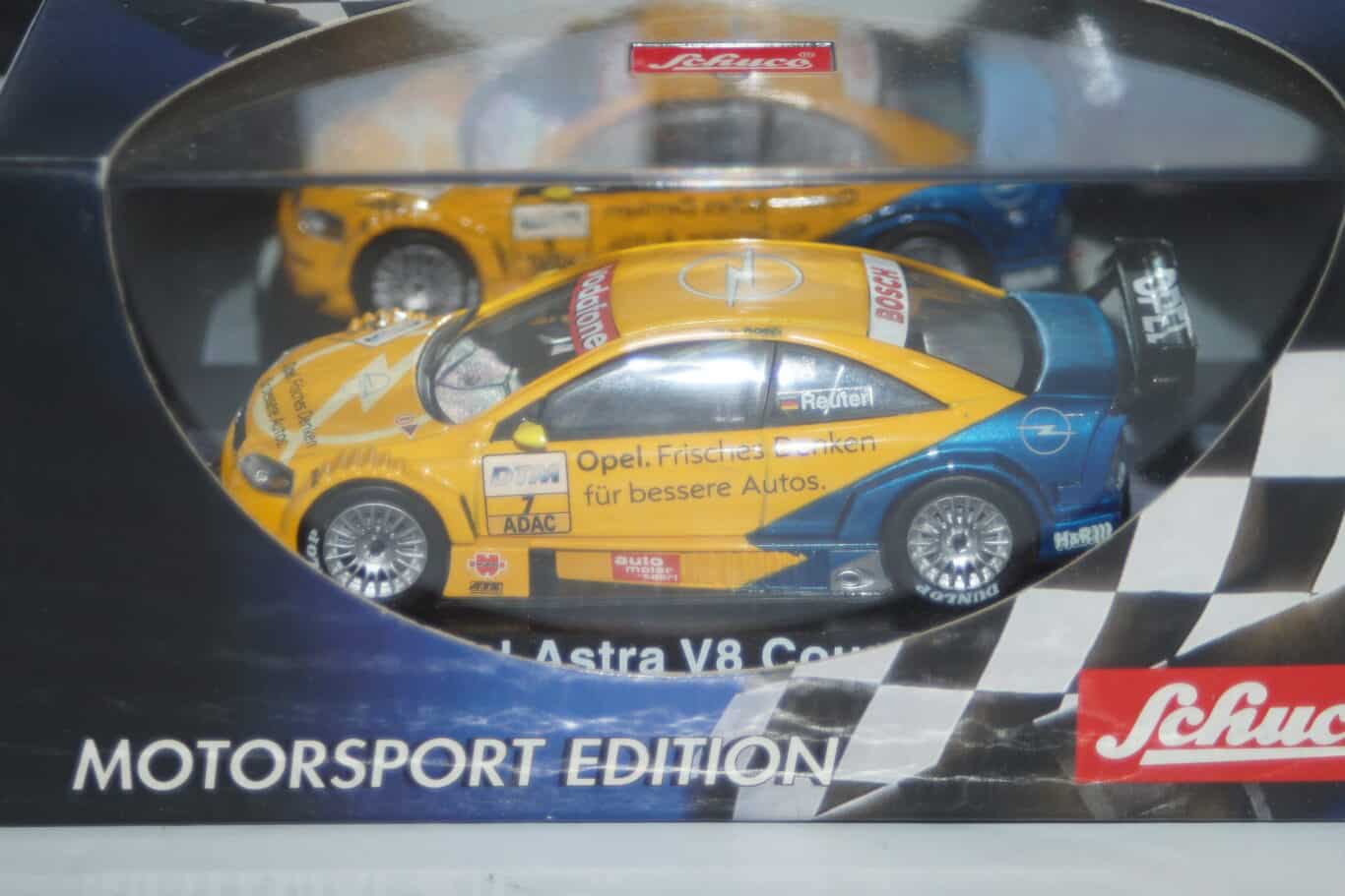Schuco opel astra v8 coupe 2002 m.reuter diecast ltd 04803 1:43