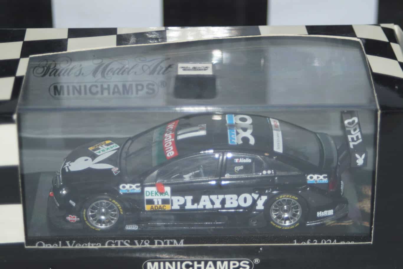 Minichamps opel vectra gts v8 aiello 400 054611