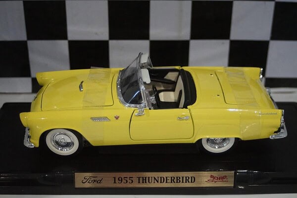 ROAD SIGNATURE VW Beetle 1967 Ref 92078 1:18TH