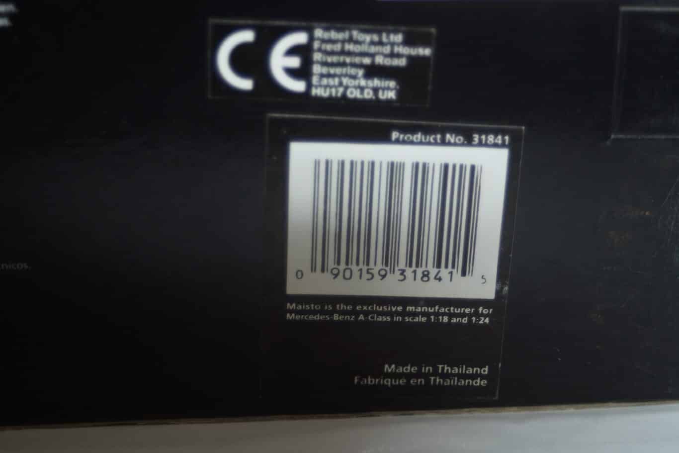 Maisto mercedes benz a-class 1997 in red 1:18 diecast 31841