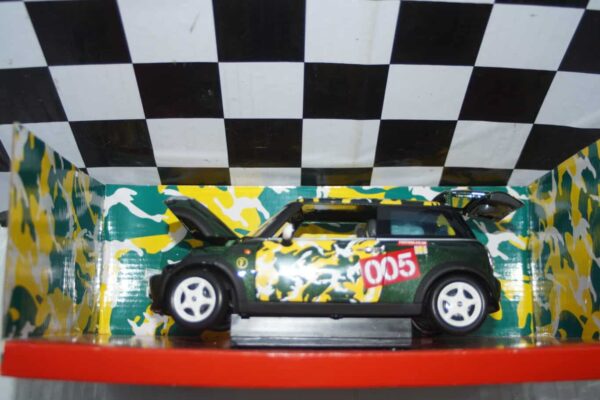 FOXTONS (Burago) Mini Cooper GREEN #005 1:18 scale