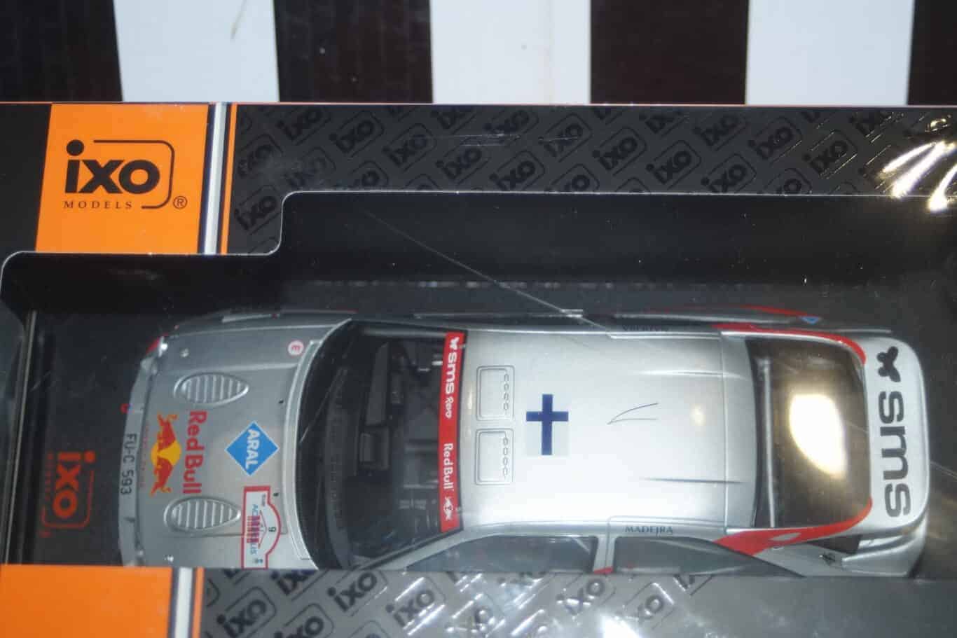 Ixo ford escort rs cosworth no9 red bull, acropolis 1:18 18rmc108.22