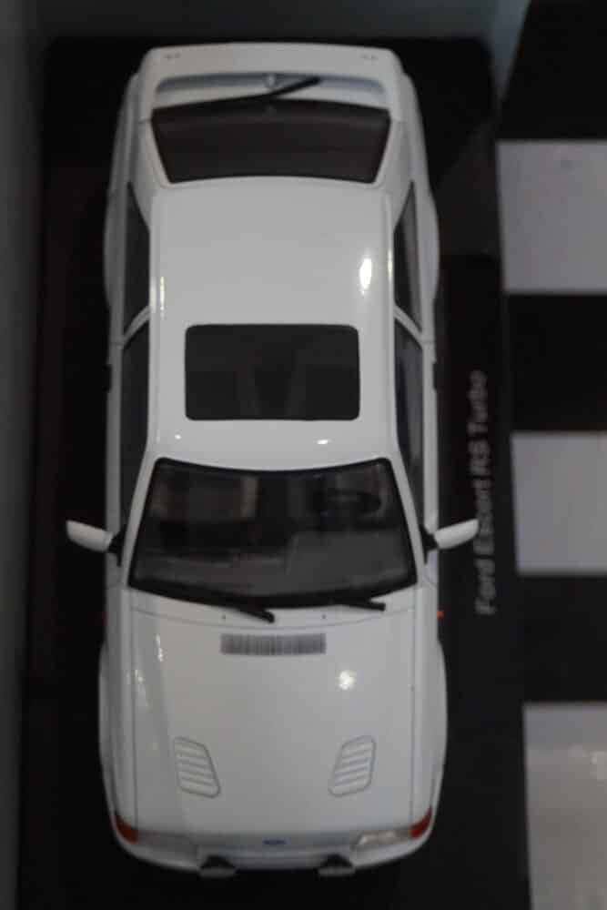 Model car group ford escort rs turbo s2 white mcg18271