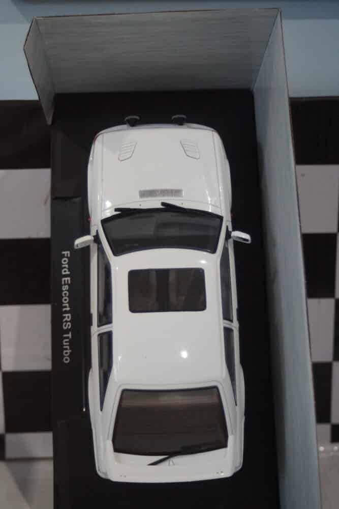 Model car group ford escort rs turbo s2 white mcg18271