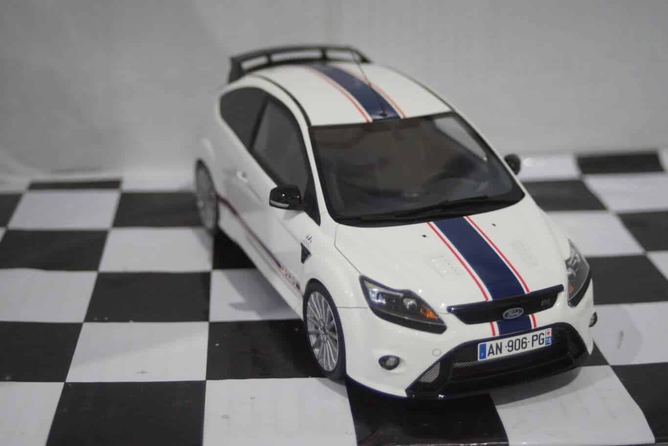 Otto ford focus rs mk2 le mans white 2010 1:18 ot1009