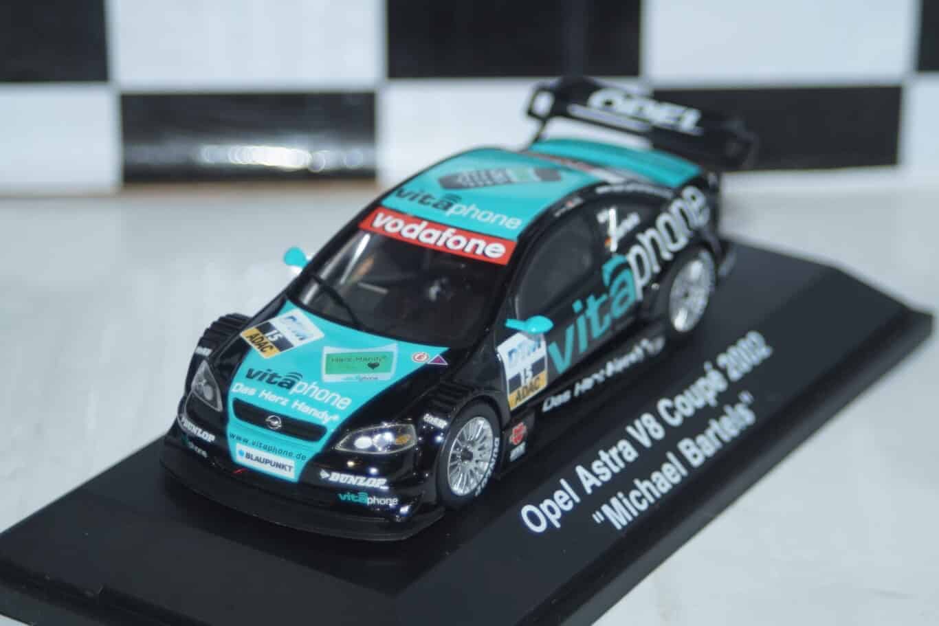 Schuco opel astra v8 coupe 2002 #15 m.bartels (signed) 1:43 ref 04804
