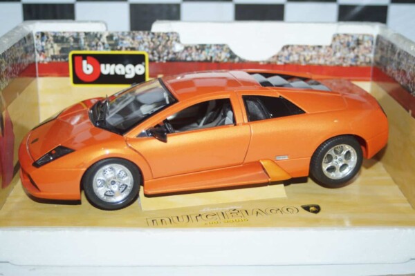 Burago lamborghini huracan lp 610-4 in green 1:18 scale ref 11038