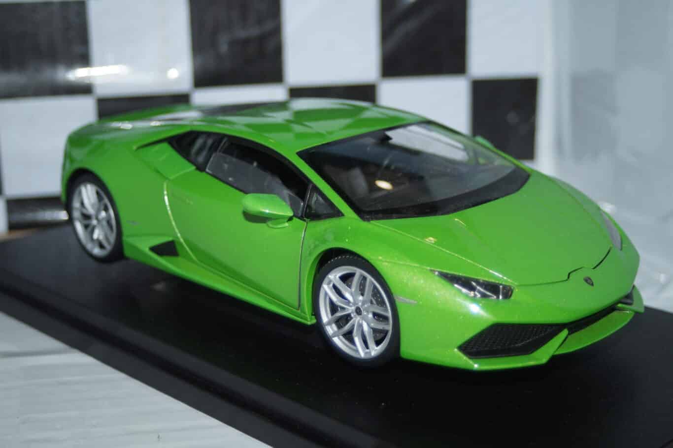 Nex welly lamborghini huracan lp 610-4 1:18 scale ref 18049w