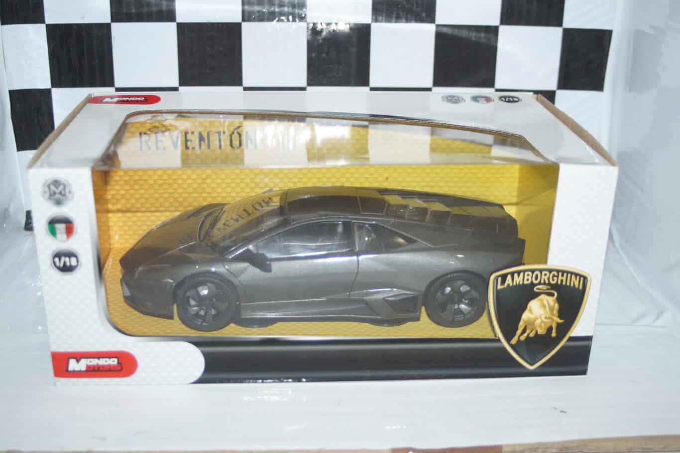 Mondo models lamborghini lp 560-4 orange 1:18 scale