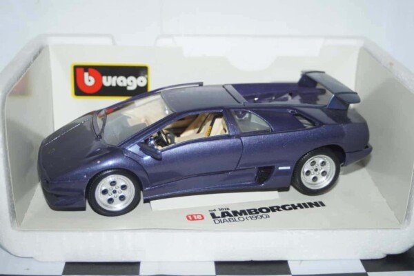 Burago lamborghini diablo 1990 metallic blue/grey 1:18 scale ref 3028