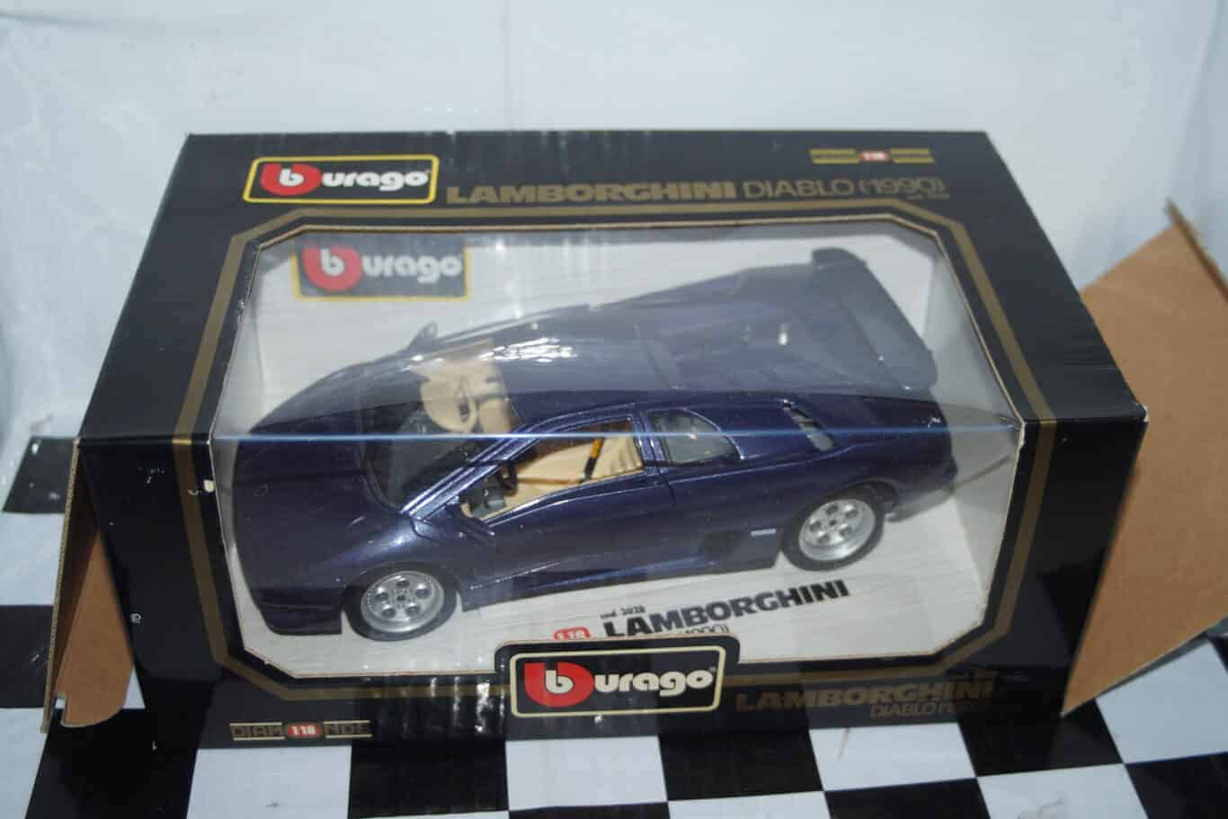 Burago lamborghini diablo 1990 metallic blue/grey 1:18 scale ref 3028