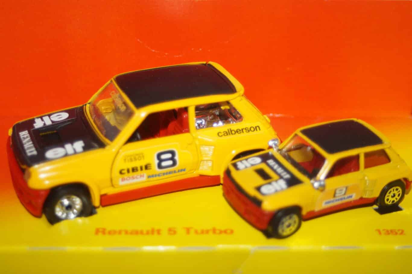 Corgi mazda (pick up) blue 1:36th ref 495