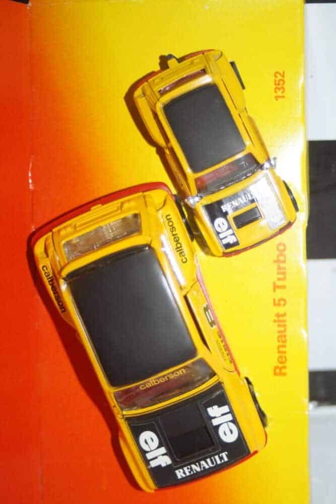 Corgi mazda (pick up) blue 1:36th ref 495