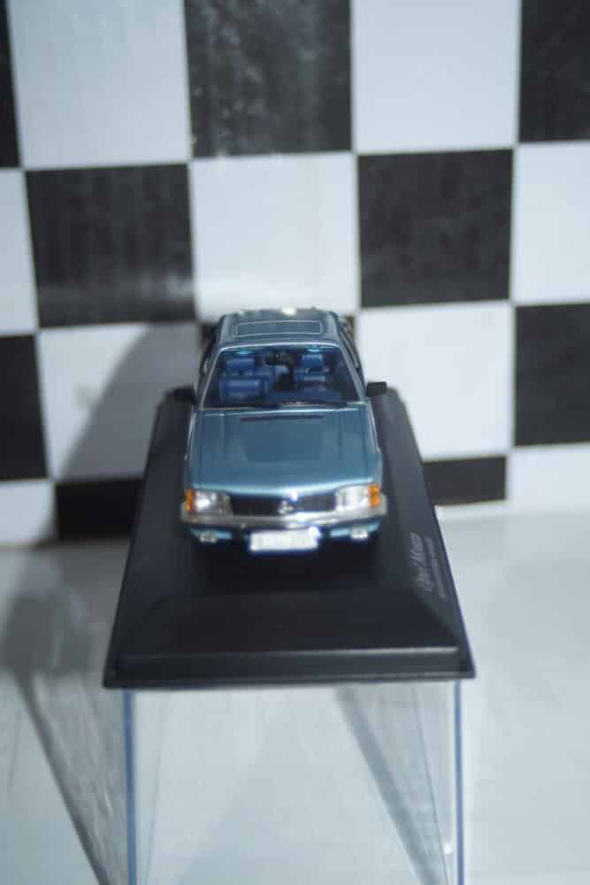 Minichamps opel monza blue 1980 1:43 scale 430 045120