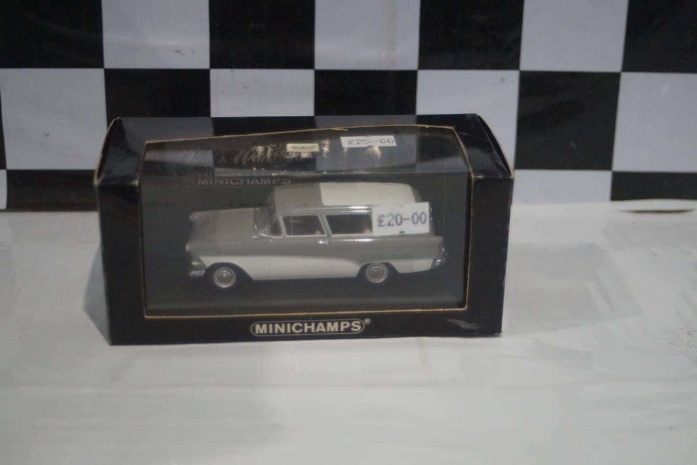 Minichamps opel / vauxhall rekord p1 caravan 1958-60 430 043215