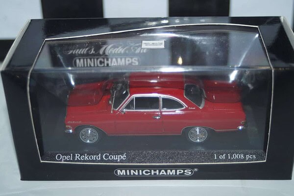Minichamps opel / vauxhall rekord a red 1962 430 041022