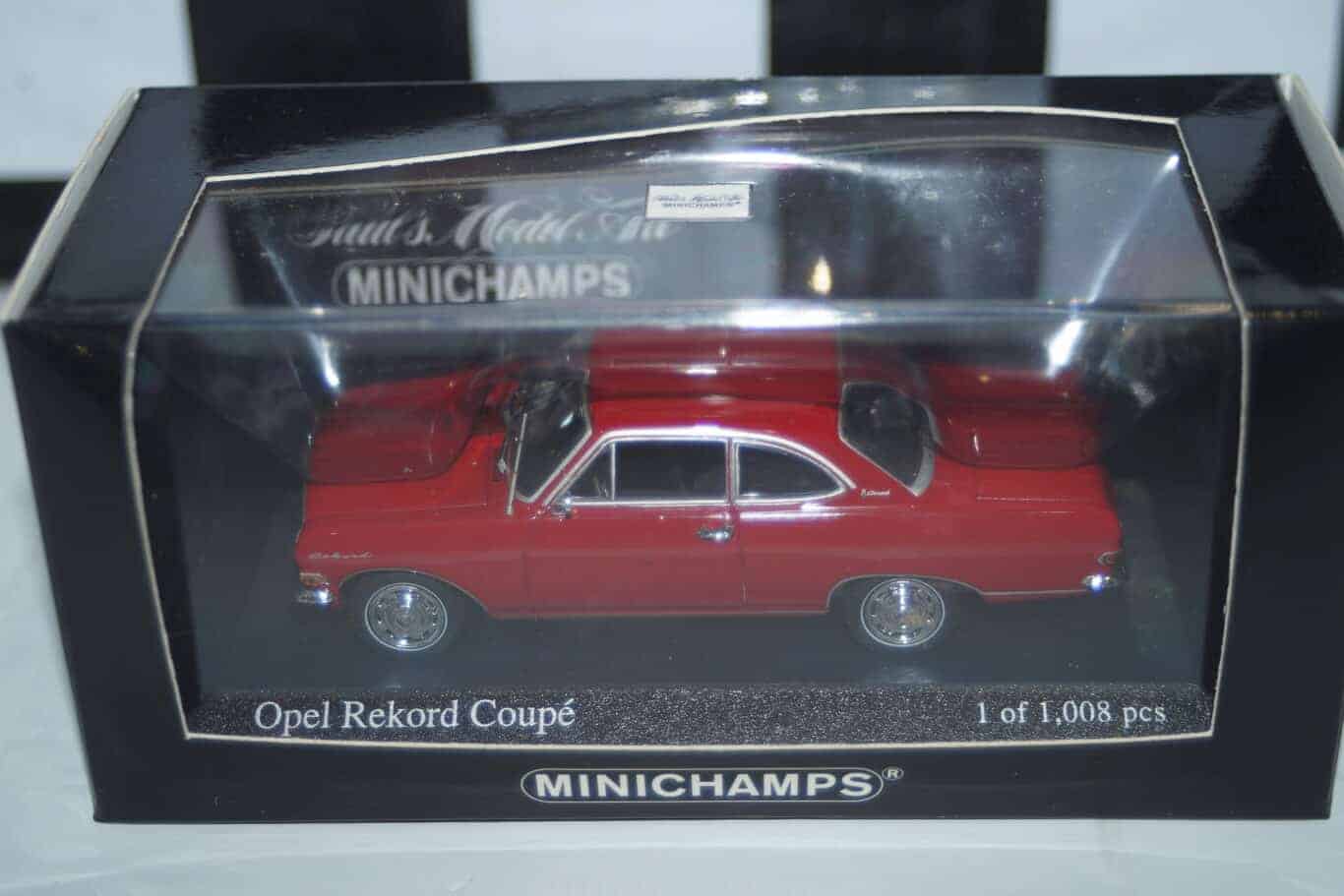 Minichamps opel / vauxhall rekord a red 1962 430 041022
