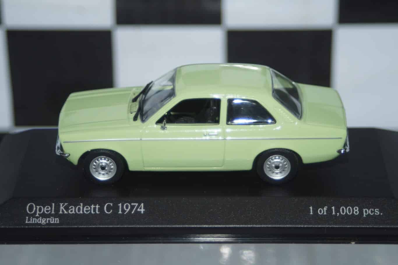 Minichamps opel kadett c gt/e 73-74 in black and yellow 430 045622