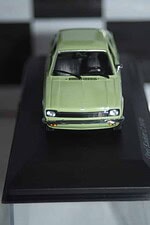 Minichamps opel kadett c gt/e 73-74 in black and yellow 430 045622
