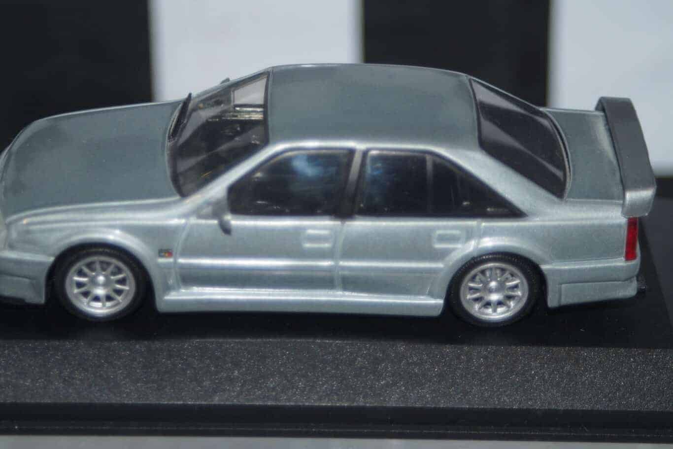 Minichamps opel omega evolution 500 red in 1:43 (wrong box)