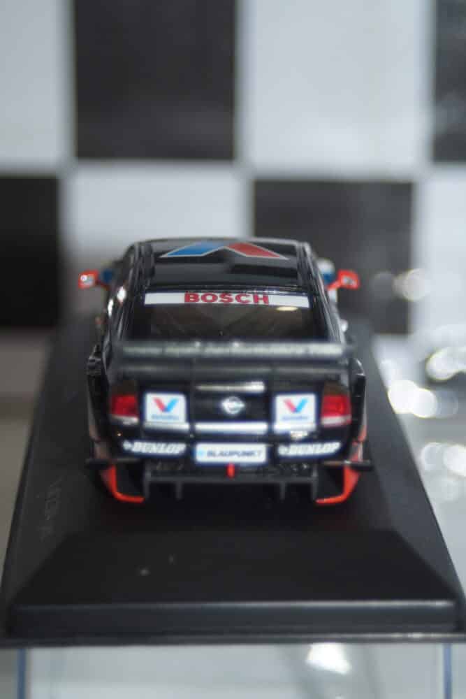 Minichamps opel vectra gts v8 dtm 2004 l.aiello 400 044404