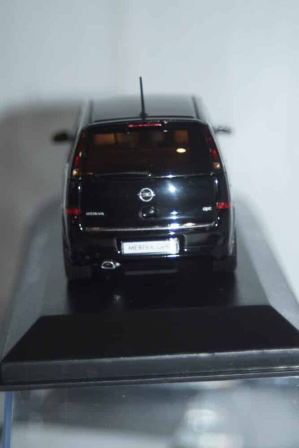 Minichamps opel / vauxhall meriva opc black 1:43 ref 90399891