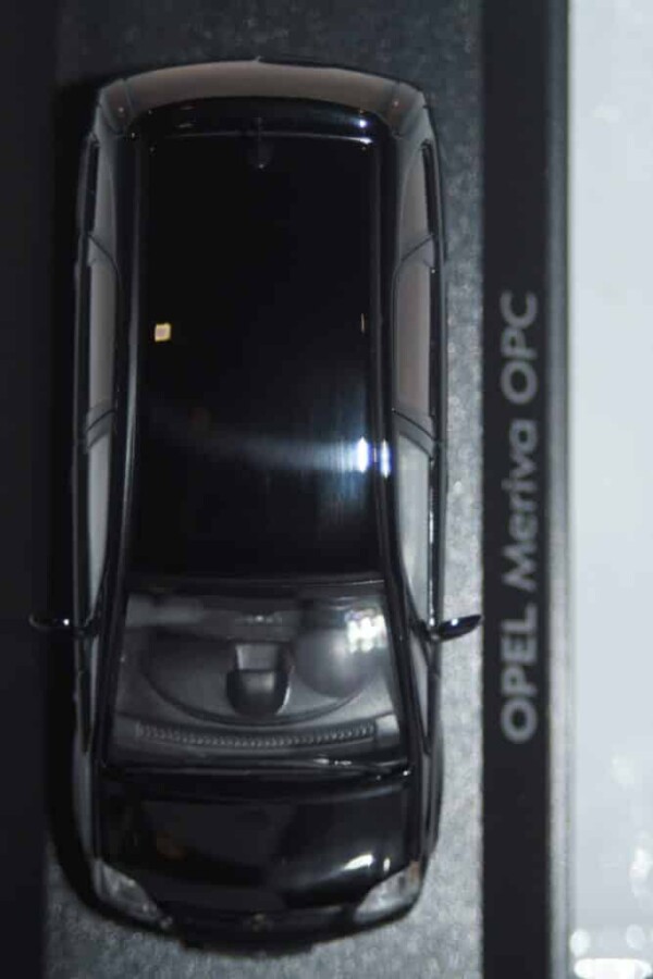 Minichamps opel / vauxhall meriva opc black 1:43 ref 90399891