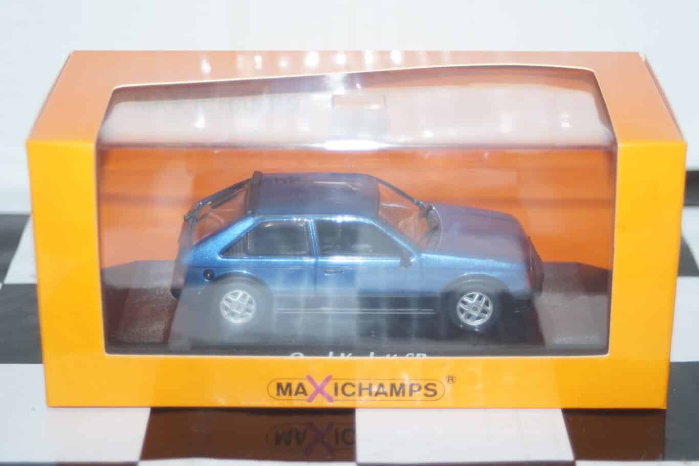Maxichamps opel kadett sr astra mk1 1982 blue  1:43 940 044120