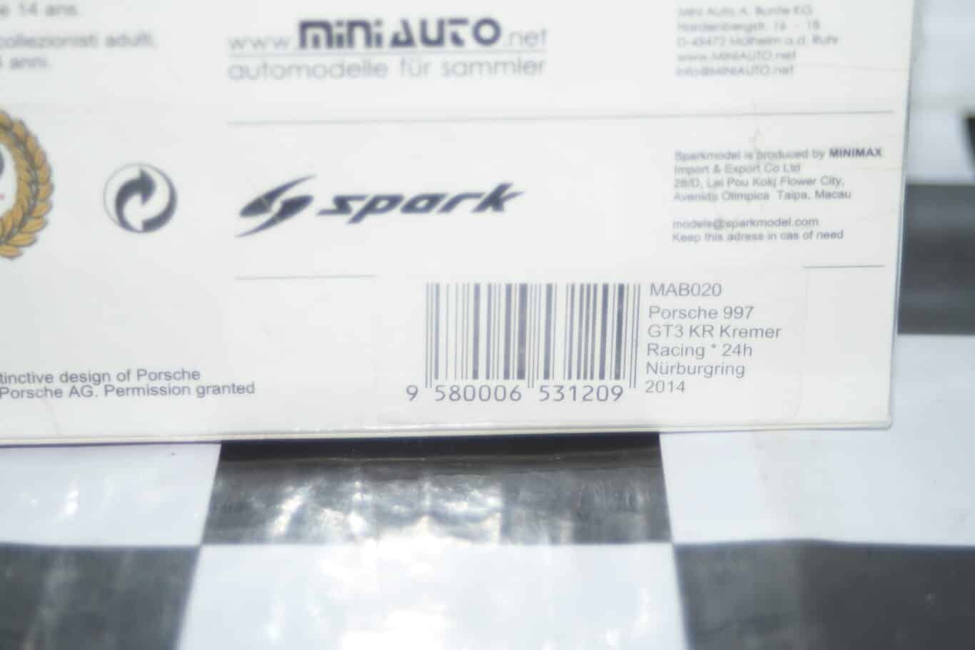 Spark porsche 911gt3 kr -24hr nurburgring 2014 1:43 mab020 ltd 300