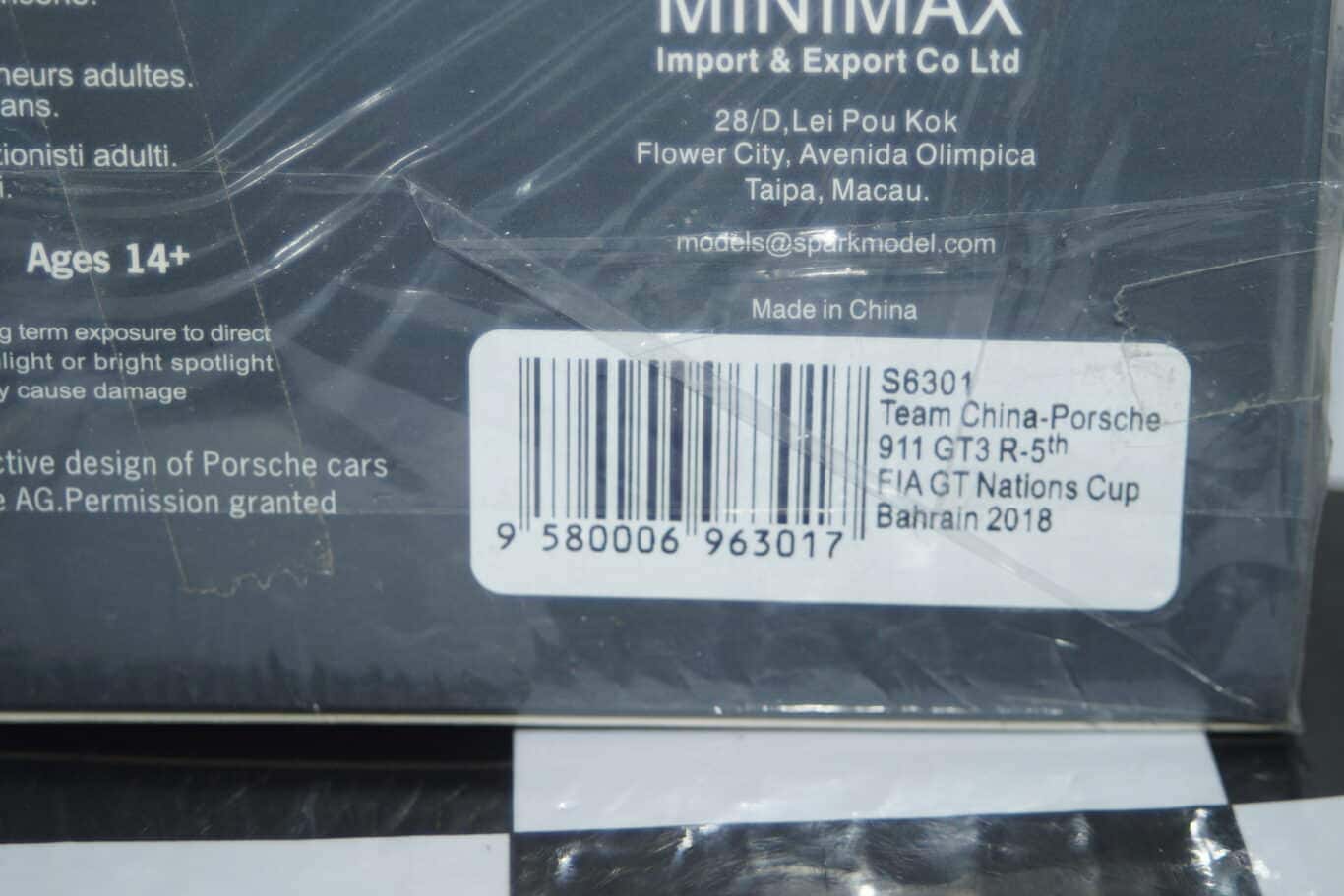 Spark porsche 911gt3 r  bahrain 2018 1:43 ref s6301