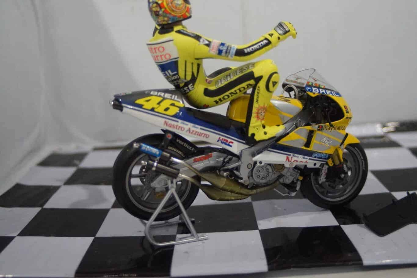 Minichamps honda nsr 500 rossi gp donington 2000 1:12th 122 006196