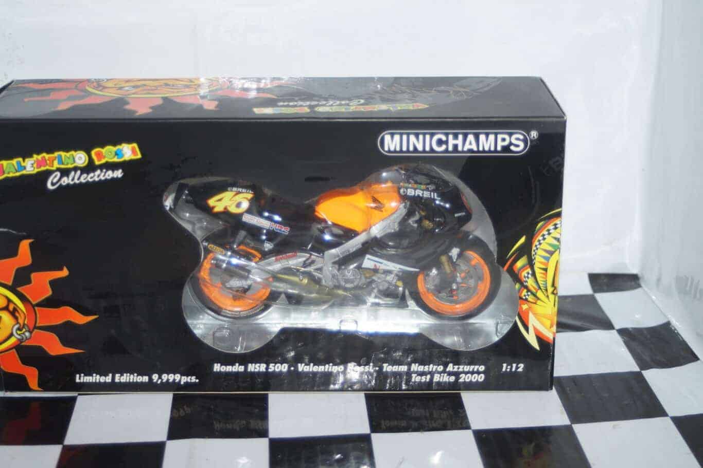 Minichamps honda nsr 500 rossi test bike 2000 1:12th 122 006186