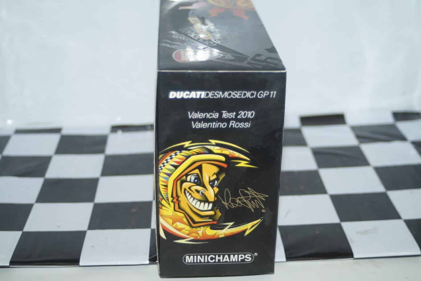 Minichamps ducati desmosedici gp11 valencia test 2010,1:12th 122 110876